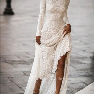 Lace wedding dress